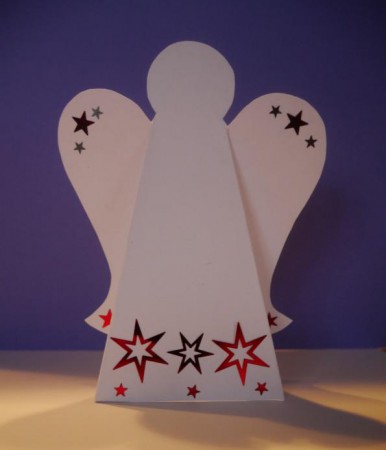 Engel aus Papier falten – ganz individuell mit Sternen – Basteln rund